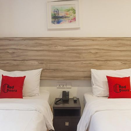 Reddoorz Plus @ Victoria Street 新加坡 外观 照片