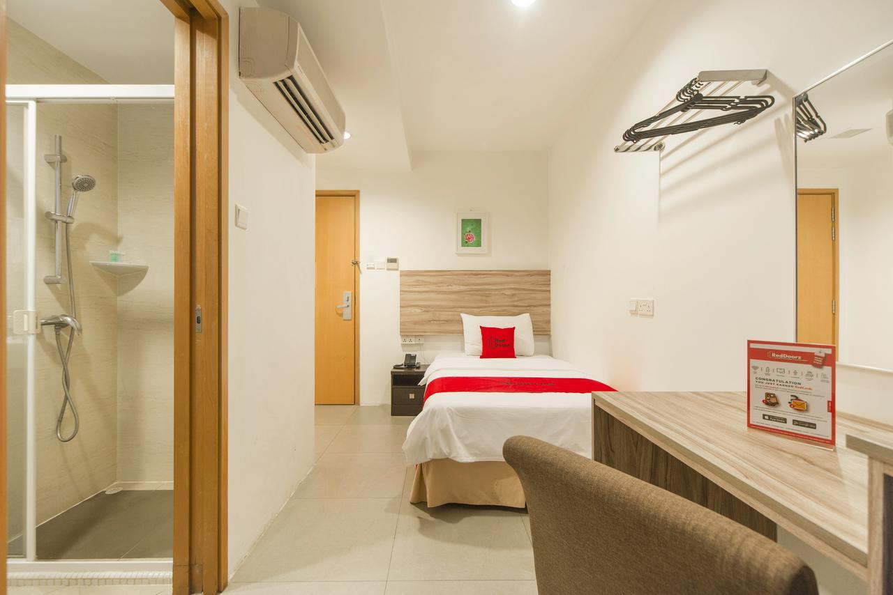 Reddoorz Plus @ Victoria Street 新加坡 外观 照片